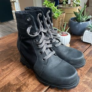 SOREL Joan Of Artic Wedge III Lexie Leather Boots